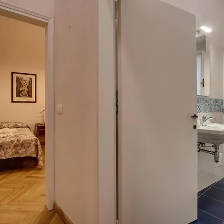 Apartment Piazza Mentana Elegant With Florence