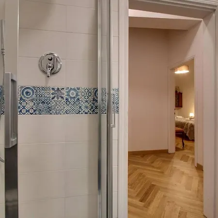 Piazza Mentana Elegant With Apartment Florence