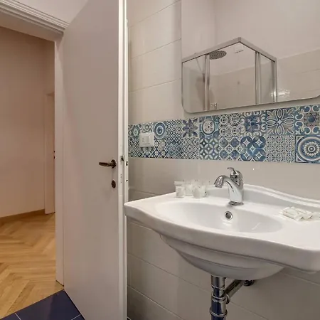Apartment Piazza Mentana Elegant With *