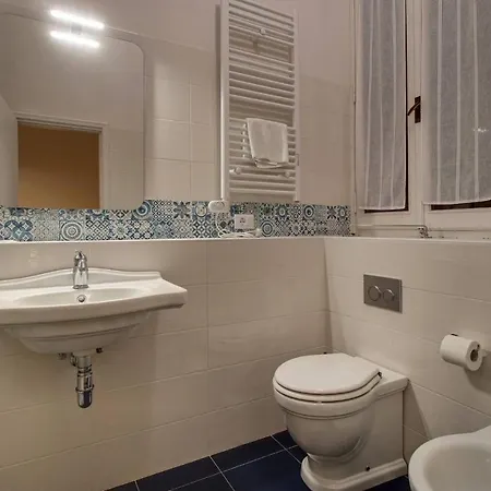 Apartment Piazza Mentana Elegant With *